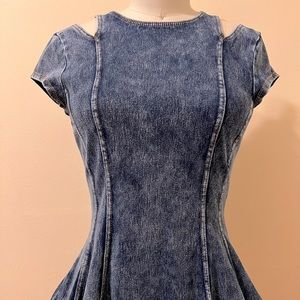 New Guess light denim cut out top